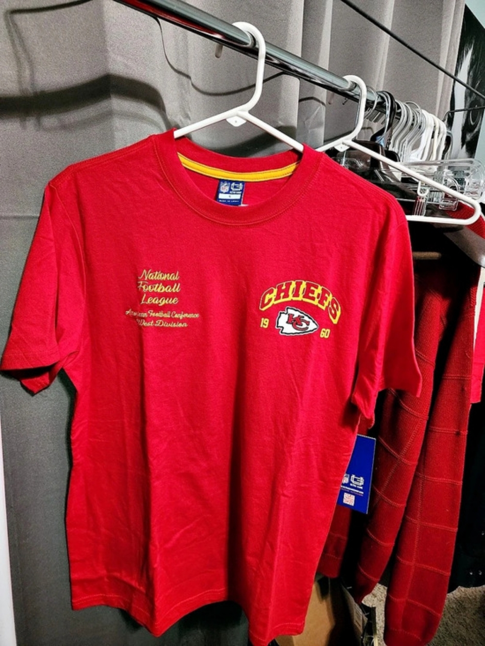 NFL Kansas City Chiefs NFL Team Apparel Chiefs Graphic Tee Red & Yellow Size